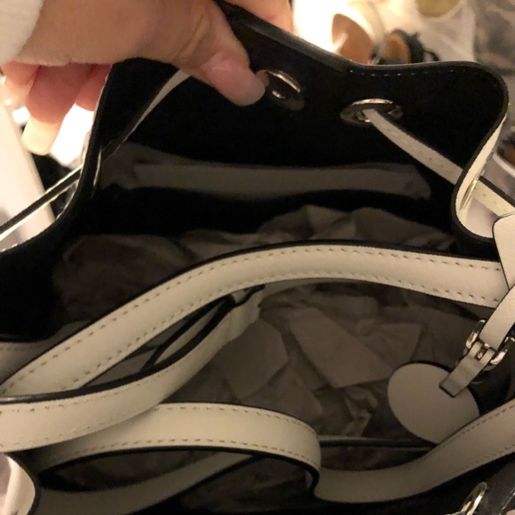 Coach purse - Picture 4 of 4